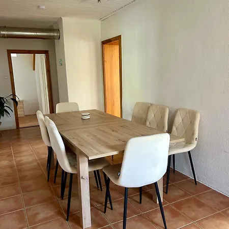 Charmantes Mit Kamin & Grosser Diele Apartamento *